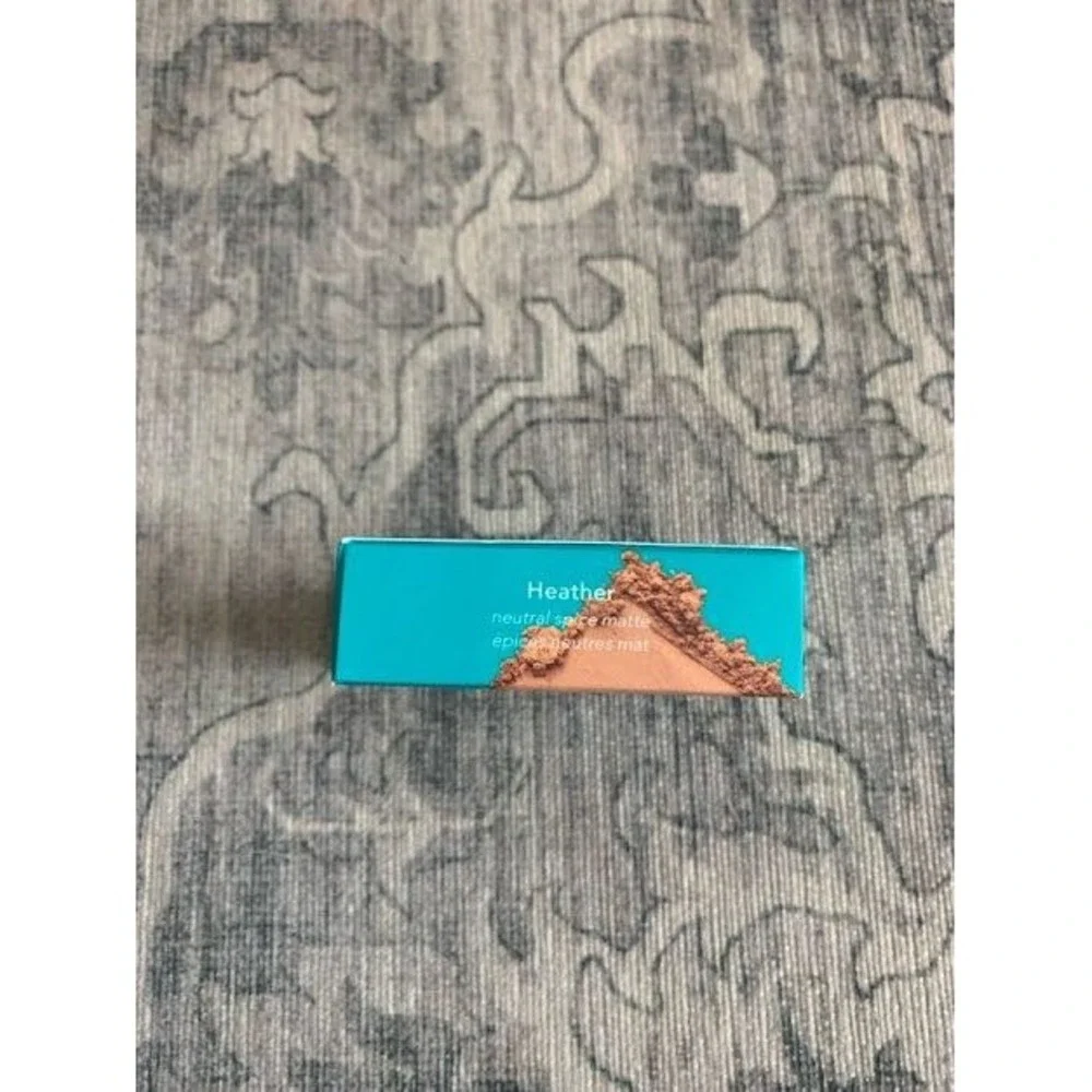 Dream Chaser™ Reviving Powder Blush in‎ Heather NIB